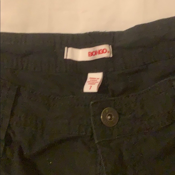 Shorts - Picture 2 of 4